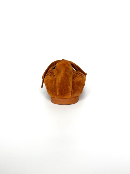 Tênis de camurça marrom